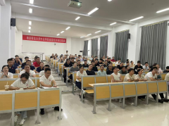 连系我院食堂工做华夏材料采购、烹调加工、食